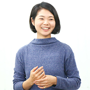 ���`���q